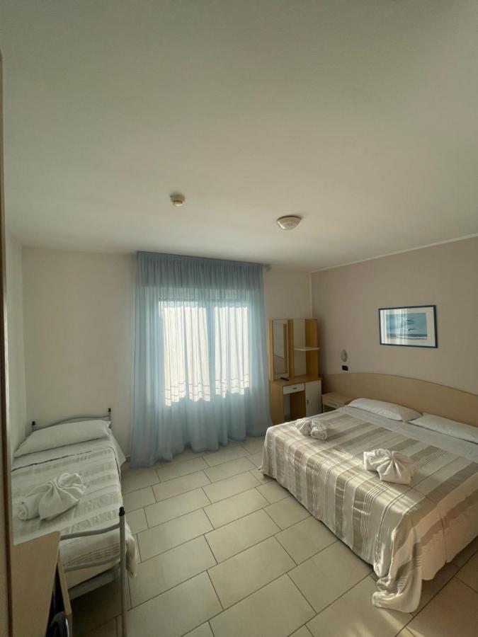Hotel Marilonda Rimini Exterior foto